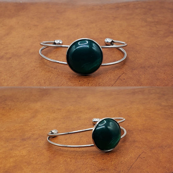 Emerald Green Acrylester Cabochon Bracelet